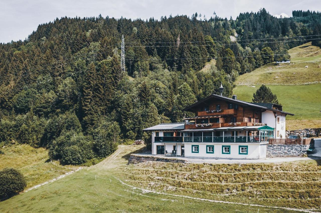 Panorama Hotel Guggenbichl - Inkl Sommerkarte, Einmaliger Eintritt Ins Tauern Spa & Bester Ausblick Ueber 卡普伦 外观 照片