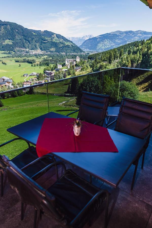 Panorama Hotel Guggenbichl - Inkl Sommerkarte, Einmaliger Eintritt Ins Tauern Spa & Bester Ausblick Ueber 卡普伦 外观 照片
