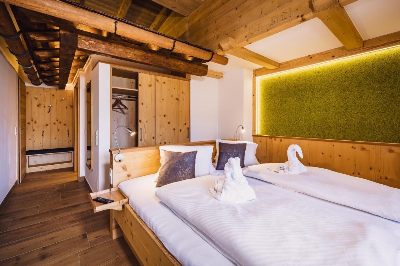 Panorama Hotel Guggenbichl - Inkl Sommerkarte, Einmaliger Eintritt Ins Tauern Spa & Bester Ausblick Ueber 卡普伦 外观 照片